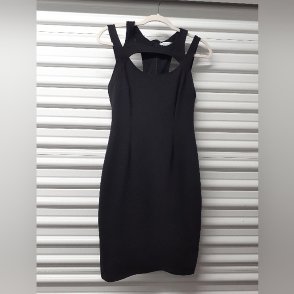 BLACK DRESS SIZE M